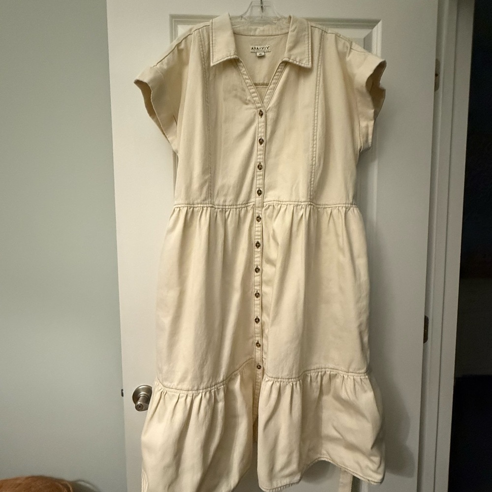 Ava & Viv Cream Button-Front Dress